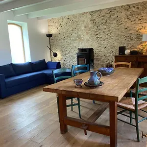 Maison De Caractère Au Centre , Locmaria France